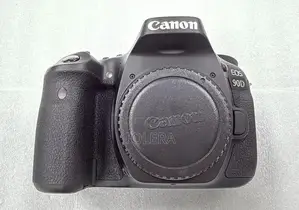 Canon Eos 90d 18-135mm Usm DSLR Camera