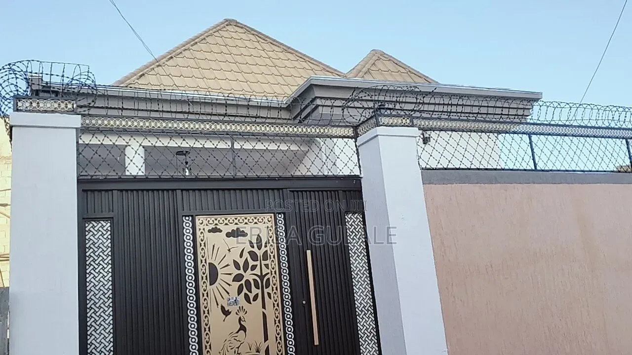 Furnished 4bdrm Farm House in Yeka for sale