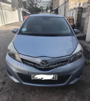 Toyota Yaris 2012 Blue