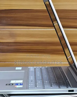 New Laptop HP Stream Notebook 16GB Intel Core i5 SSD 1T