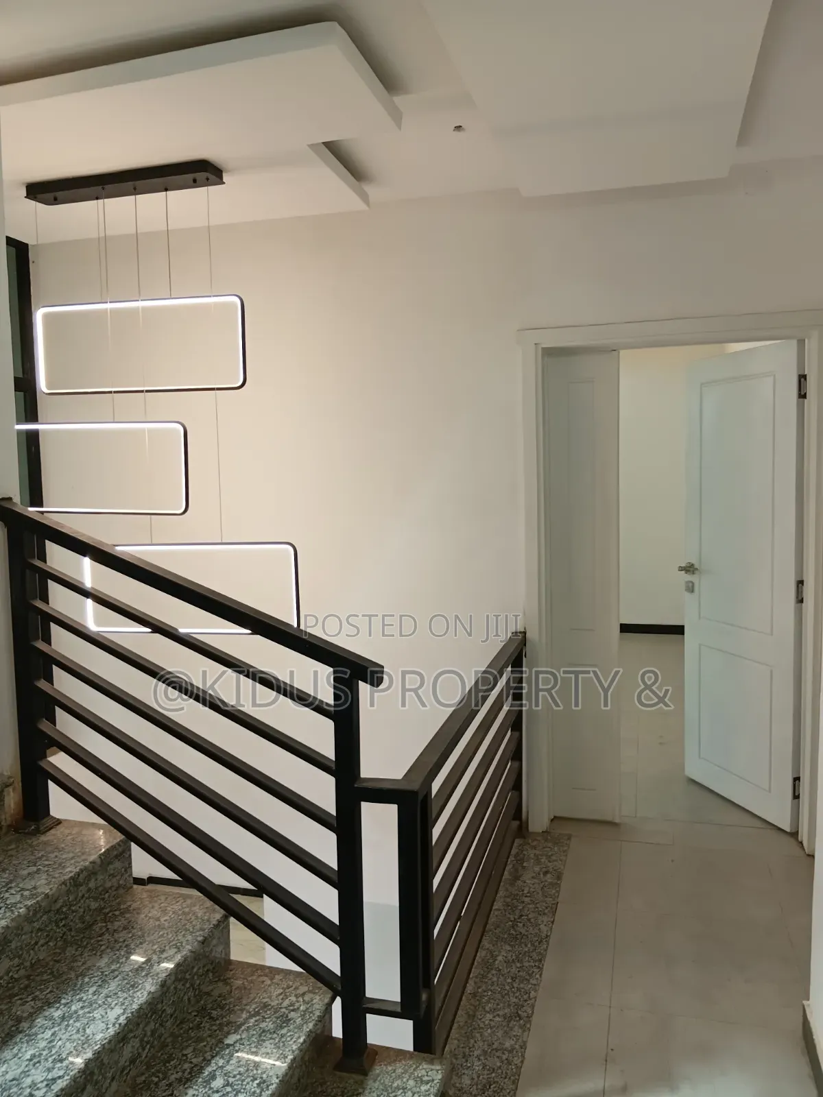 6bdrm Townhouse/Terrace in Nasswe Real State, Nifas Silk-Lafto for sale
