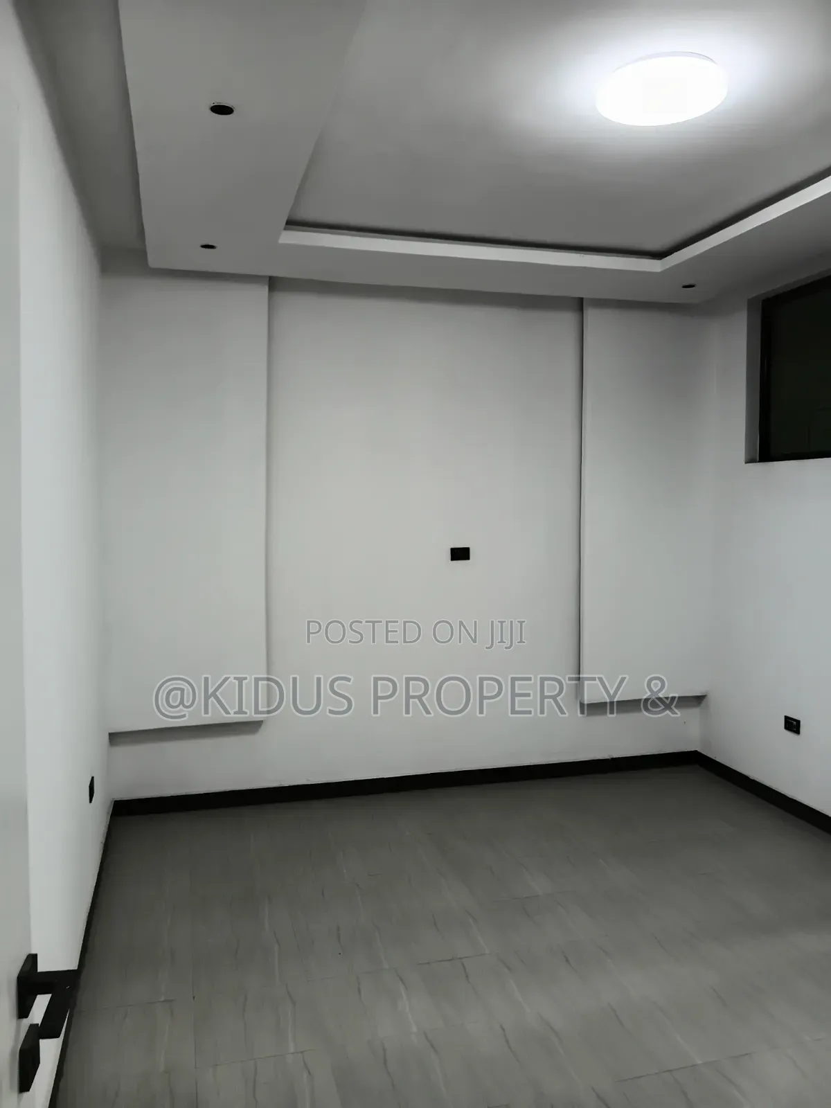 6bdrm Townhouse/Terrace in Nasswe Real State, Nifas Silk-Lafto for sale