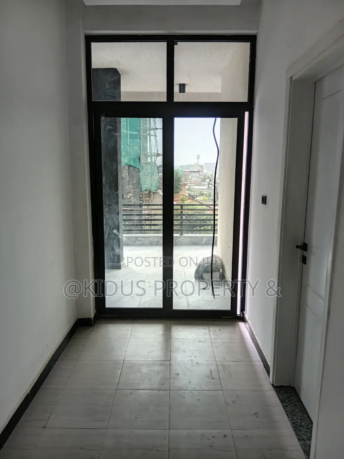 6bdrm Townhouse/Terrace in Nasswe Real State, Nifas Silk-Lafto for sale