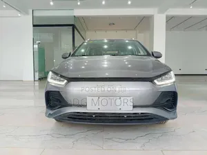 New BYD E2 43 kWh 94 hp FWD 2025 Silver