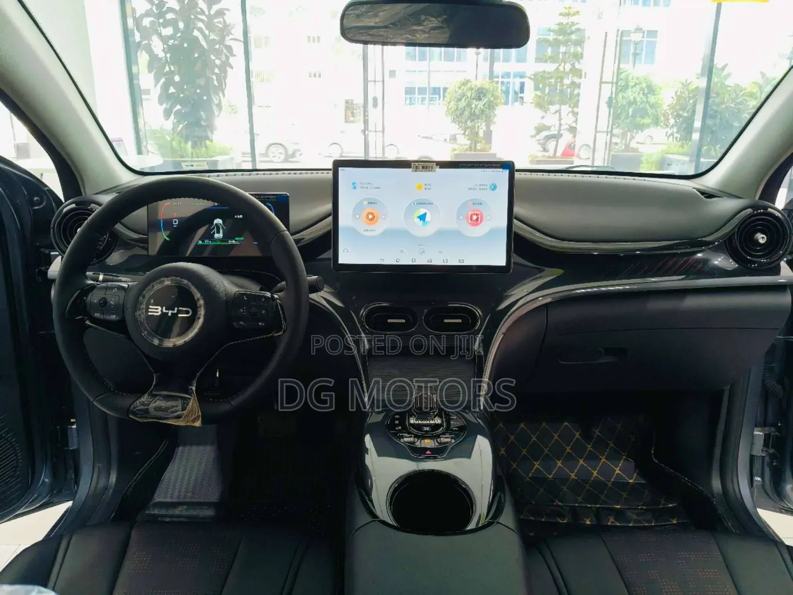 New BYD E2 43 kWh 94 hp FWD 2025 Silver