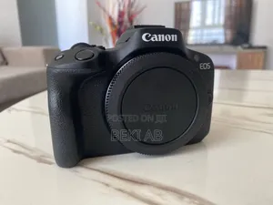 Canon Eos R50