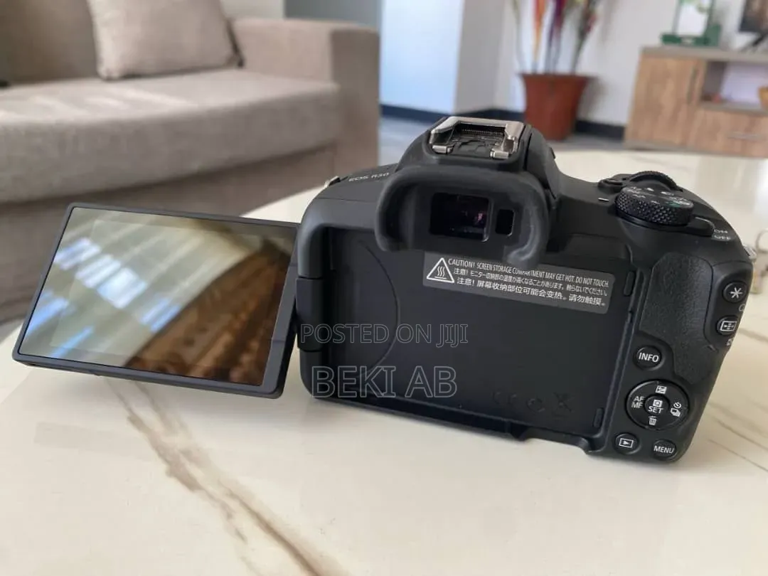 Canon Eos R50