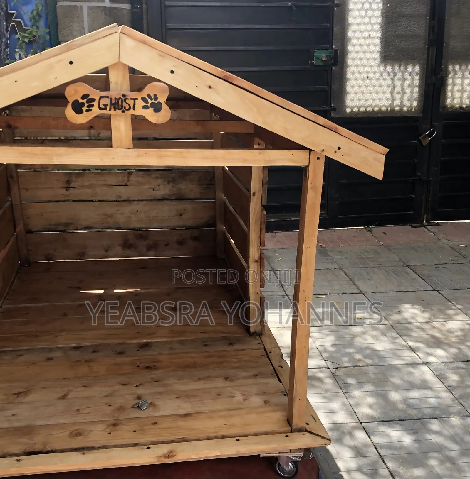 #Dog House