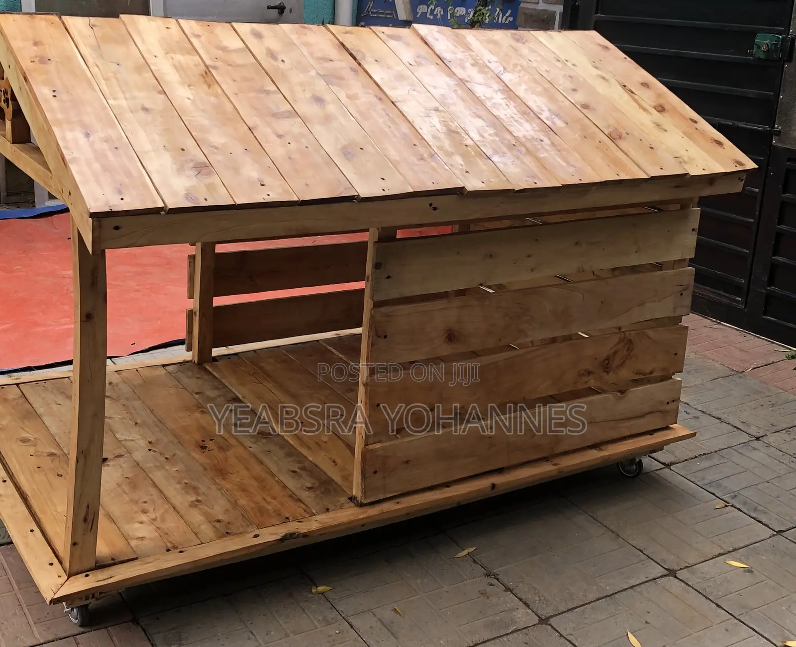 #Dog House