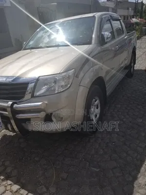 Toyota Hilux 2020 Silver