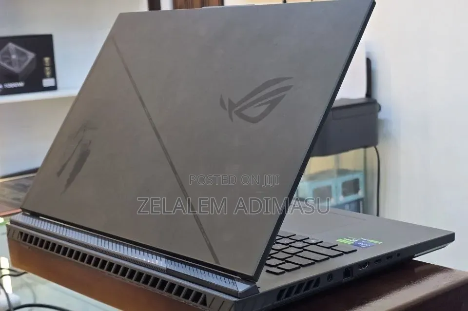 New Laptop Asus ROG Strix G16 G614 16GB Intel Core i9 SSD 1T