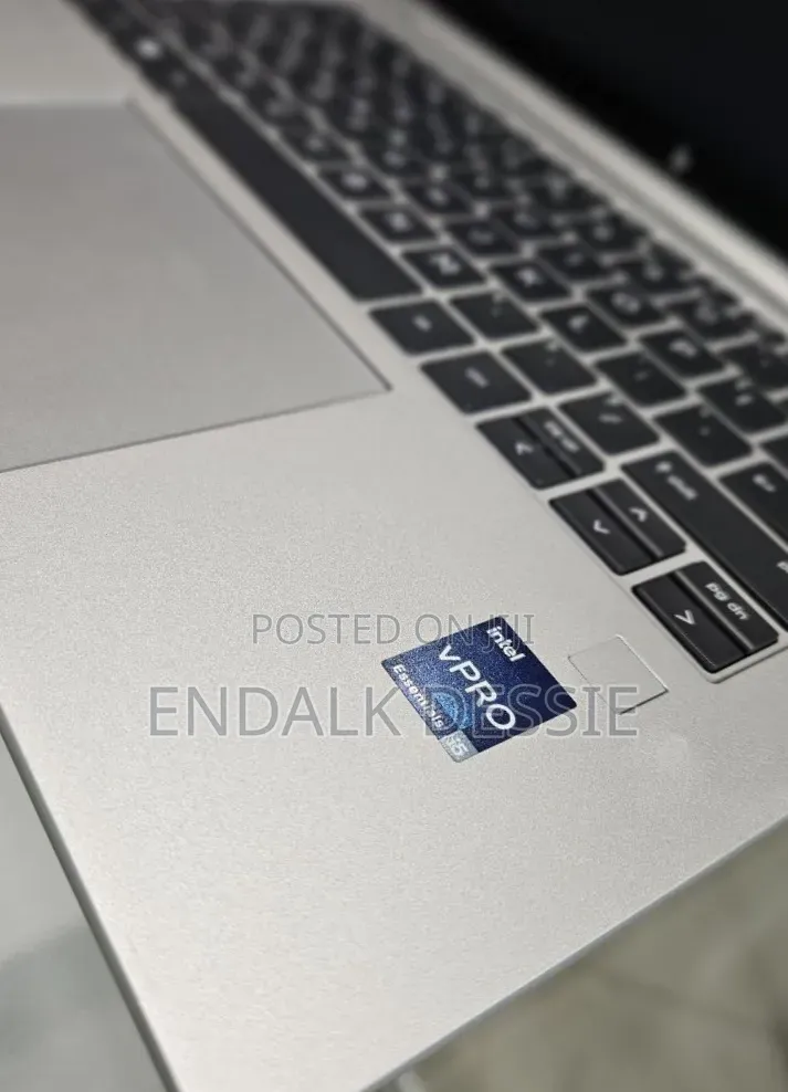 New Laptop HP EliteBook 840 G10 16GB Intel Core i5 SSD 512GB