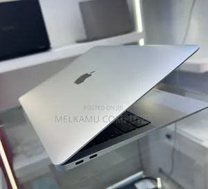 New Laptop Apple MacBook Air 2020 M1 8GB Intel Core i7 SSD 256GB