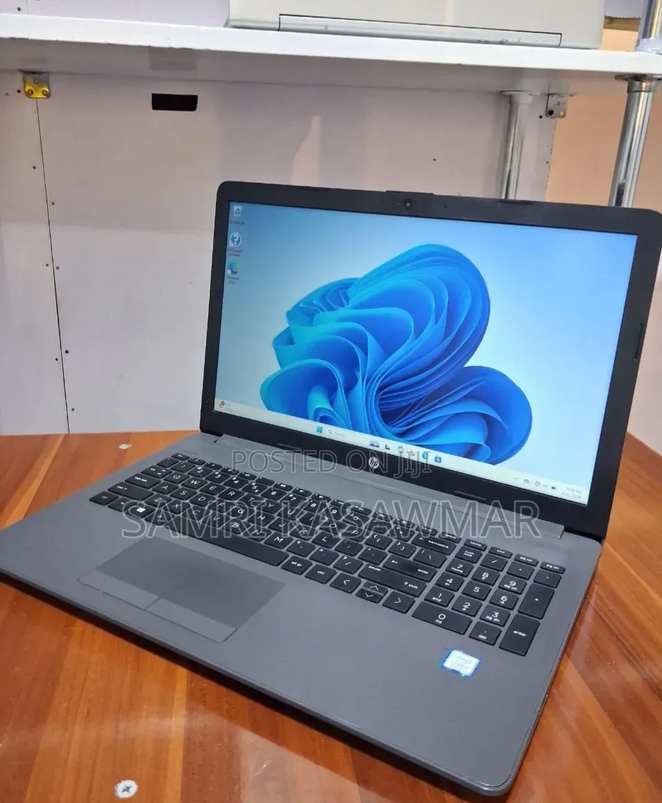 New Laptop HP Stream Notebook 8GB Intel Core i7 SSD 256GB