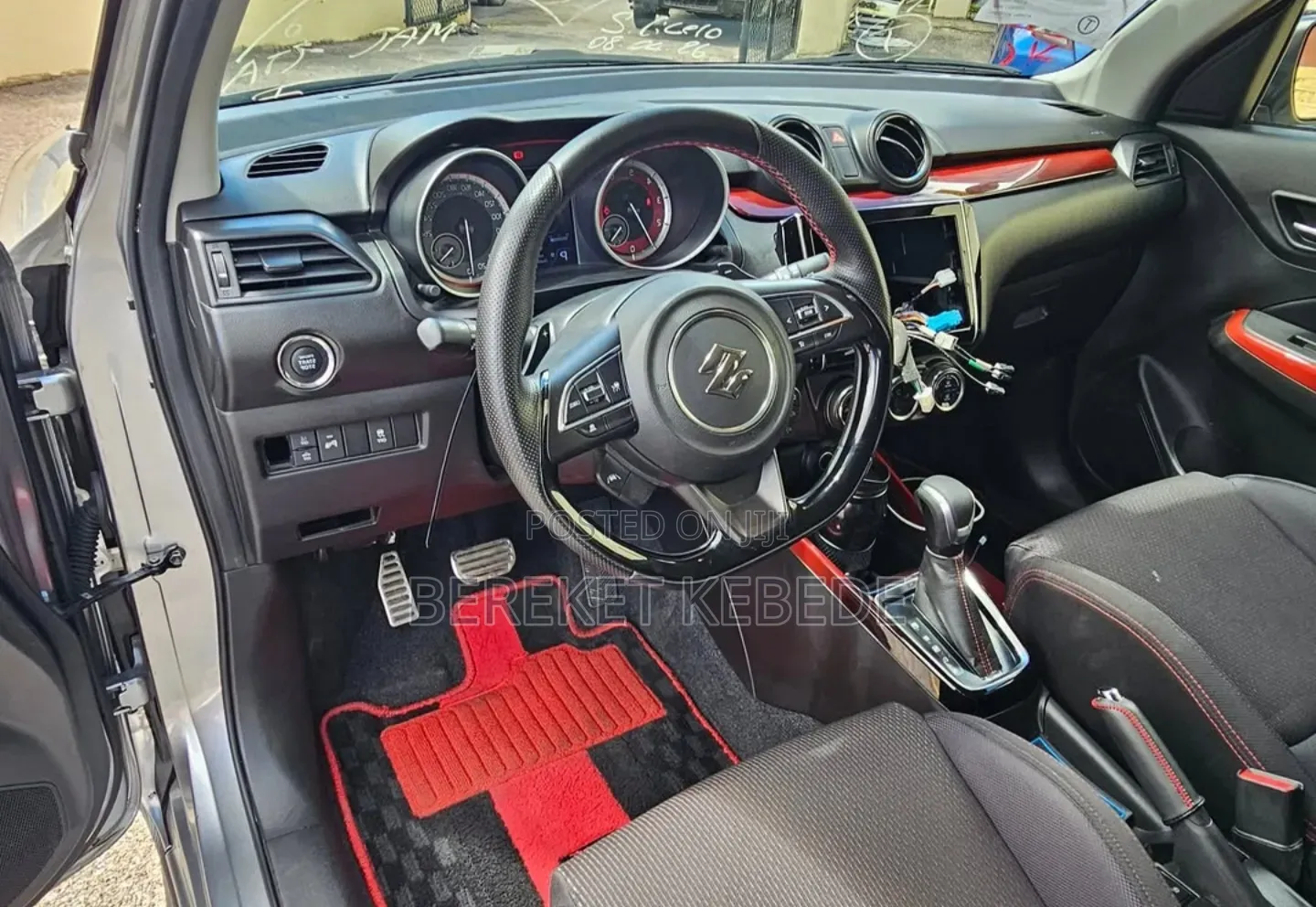 Suzuki Swift 2021 Gray