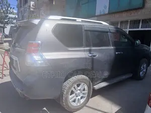 Toyota Land Cruiser Prado 2011 Black