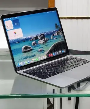 New Laptop Apple MacBook Pro M1 8GB Apple M1 SSD 256GB