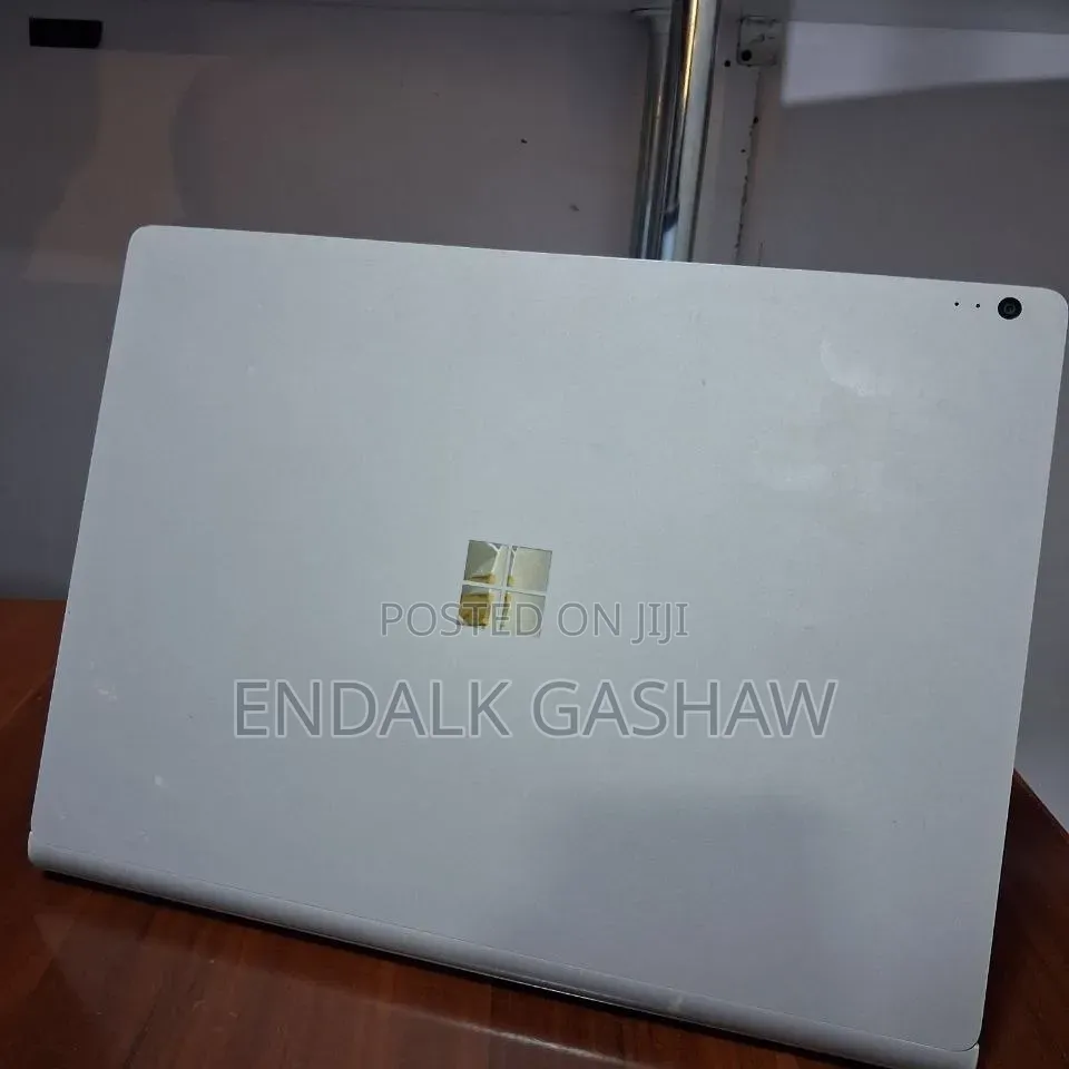 New Laptop Microsoft Surface Book 2 16GB Intel Core i7 SSD 512GB