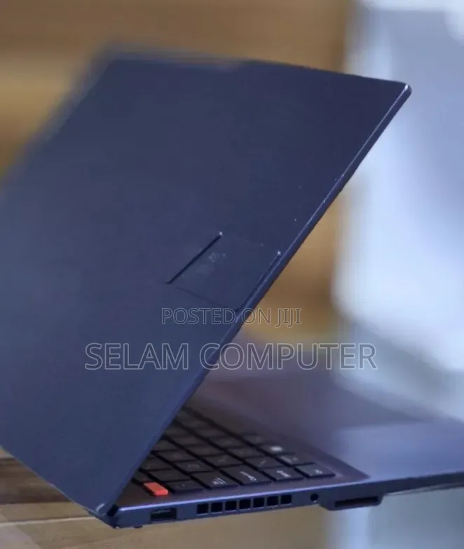 New Laptop Asus VivoBook 15 X505BA 16GB Intel Core i7 SSD 512GB