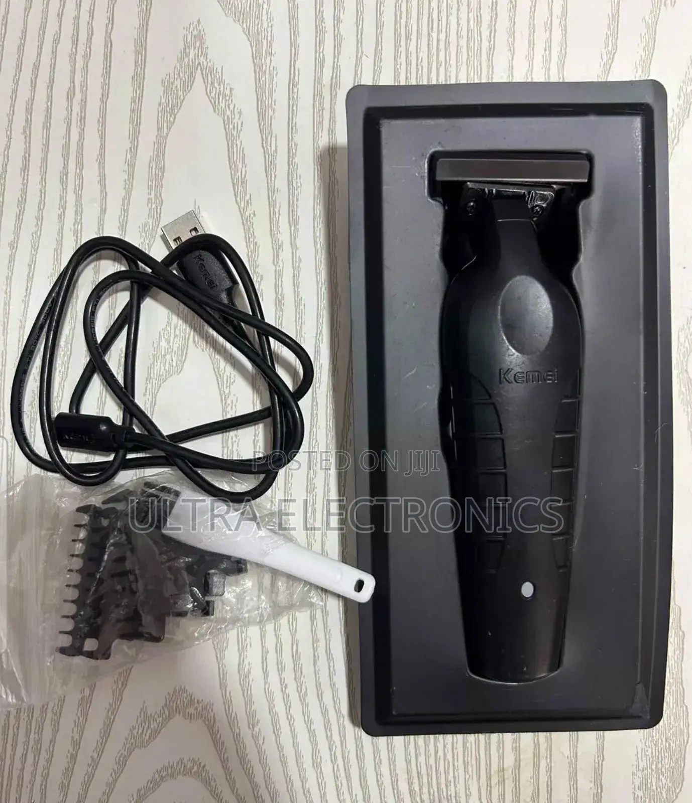 Kemei Km-2299 Professional Hair Clipper, a Cordless Electric Barber