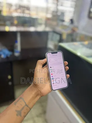 New Apple iPhone 13 256 GB White