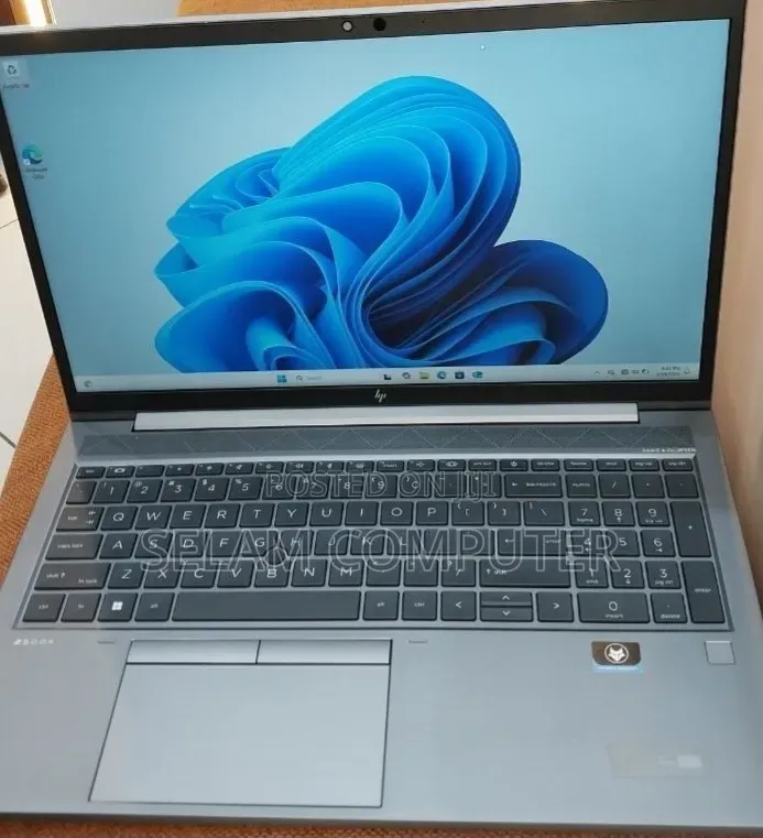 New Laptop HP ZBook Power G7 16GB Intel Core i7 SSD 512GB