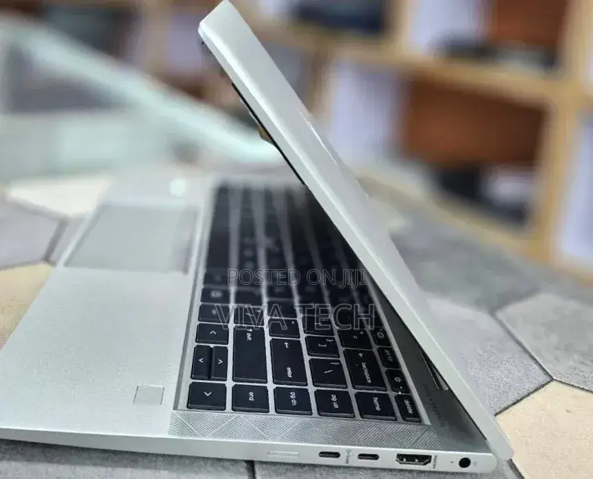 New Laptop HP EliteBook 845 G8 16GB AMD Ryzen 5 SSD 512GB