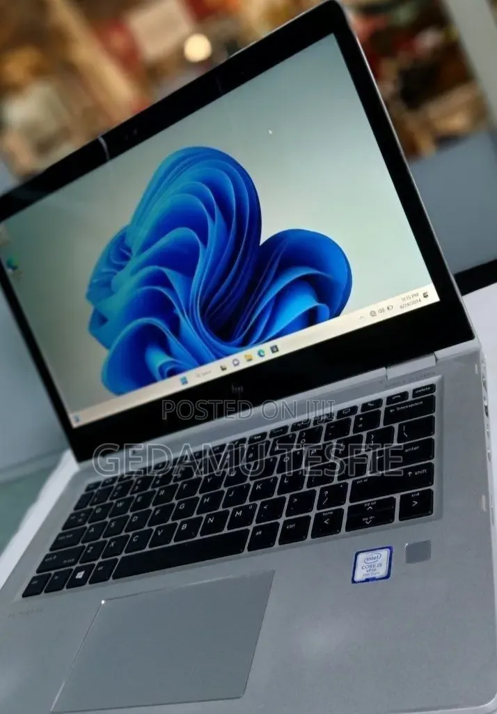 New Laptop HP 8GB Intel Core i7 SSD 256GB