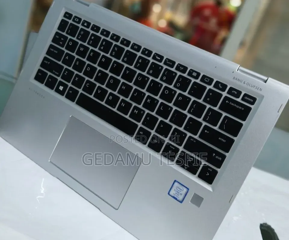 New Laptop HP 8GB Intel Core i7 SSD 256GB