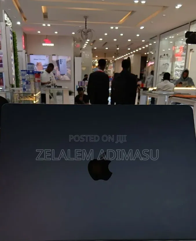 New Laptop Apple MacBook Air 2025 M4 13-inch 16GB Apple M4 SSD 256GB