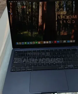 New Laptop Apple MacBook Air 2025 M4 13-inch 16GB Apple M4 SSD 256GB