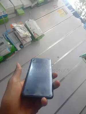 Samsung A10 32 GB Black