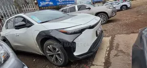 Toyota bZ4X 71.4 kWh FWD 2022 White