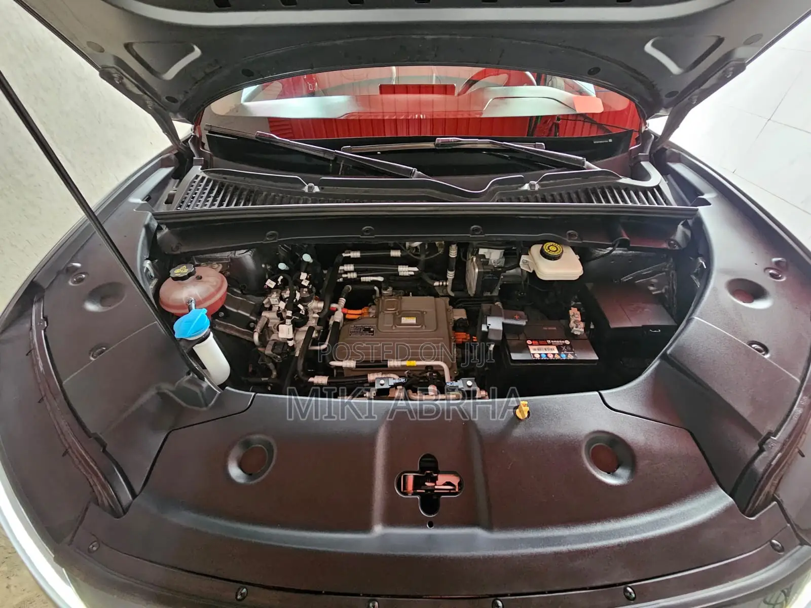 BYD Yuan Up 45 kWh FWD 2024 Gray