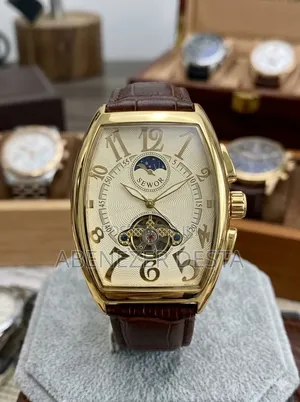 Sewor Automatic Mechanical Wristwatch, Often Featured in Gold-Tone