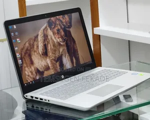 New Laptop HP Pavilion 15 8GB Intel Core i7 SSD 512GB