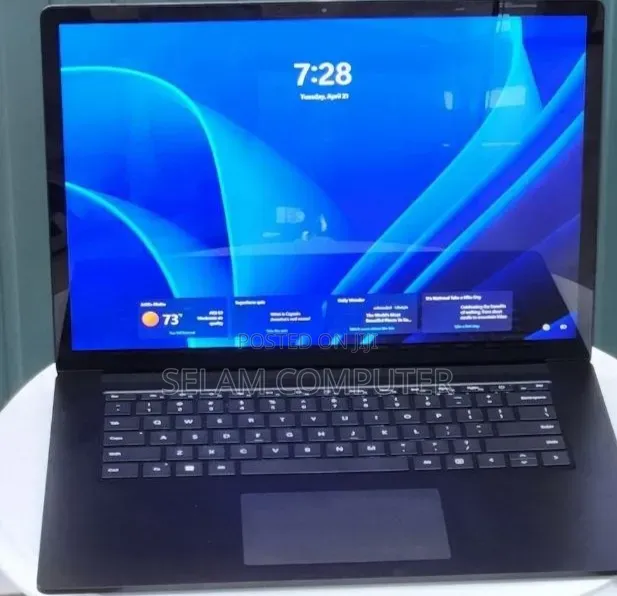 New Laptop Microsoft Surface 16GB Intel Core i7 SSD 256GB