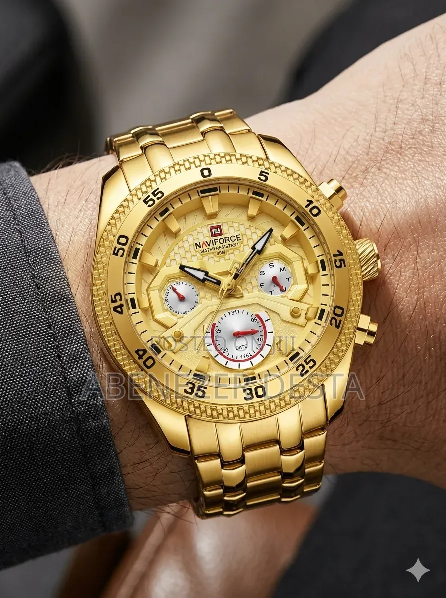 Gold-Toned Men's Wristwatch From the Brand Naviforce,