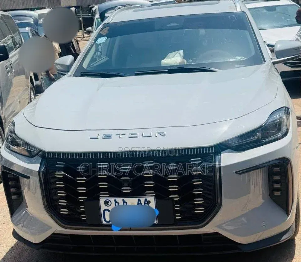 Jetour X70 Plus 2024 Beige