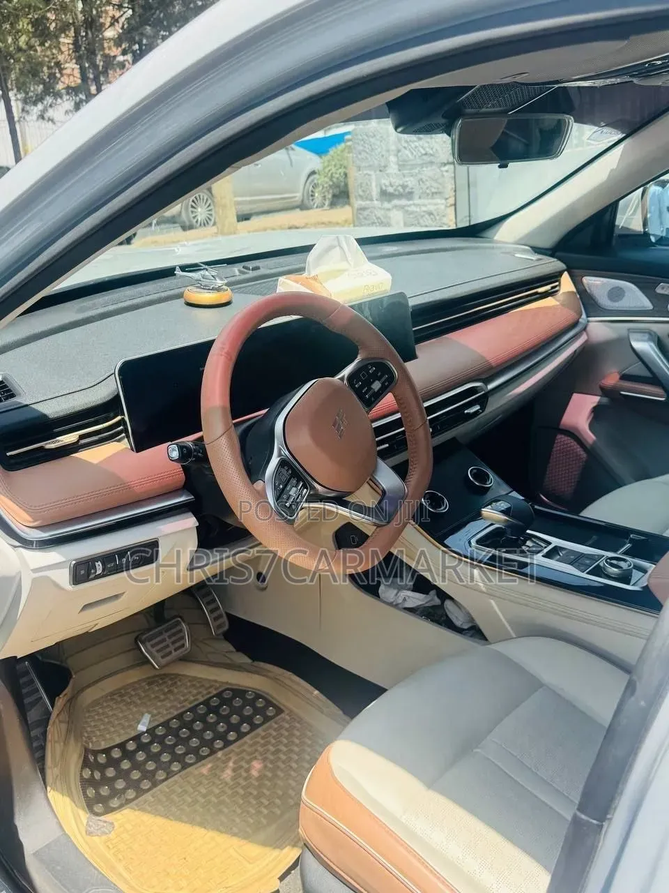 Jetour X70 Plus 2024 Beige