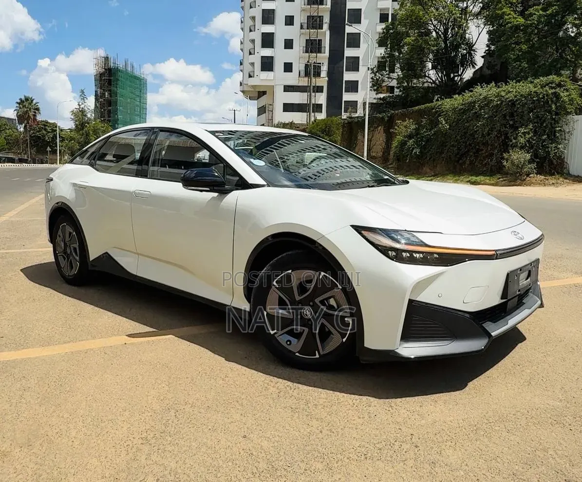 Toyota bZ3 2024 White