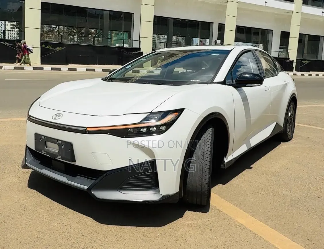 Toyota bZ3 2024 White