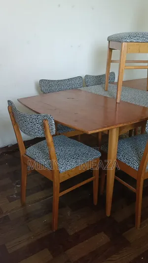 Dinning Table