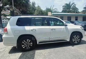 Toyota Land Cruiser 4.5 V8 DSL 2014 White