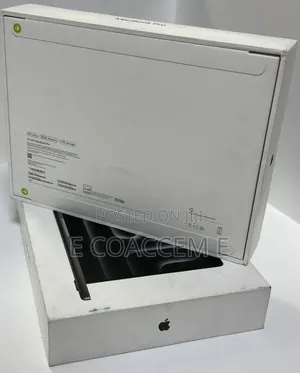 New Laptop Apple MacBook 16GB Apple M5 SSD 1T