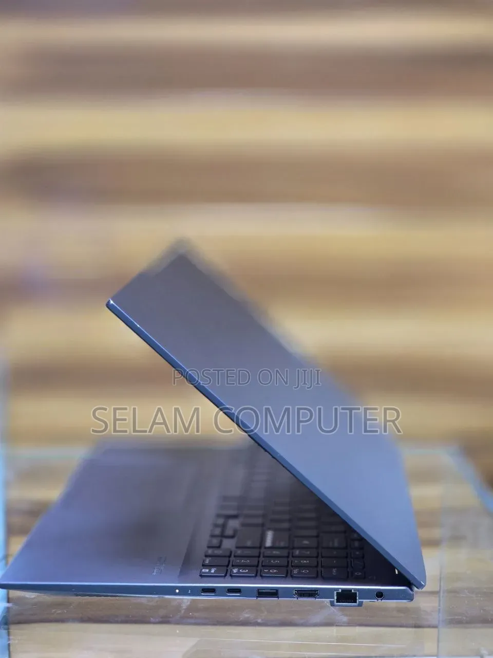 New Laptop Asus VivoBook 15 X505BA 16GB Intel Core i7 SSD 1T