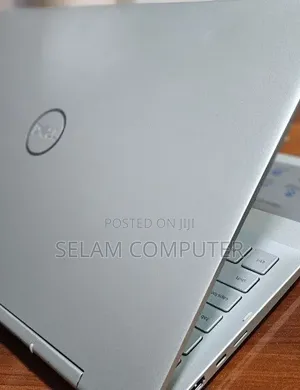 New Laptop Dell Inspiron 15 8GB Intel Core i5 SSD 256GB