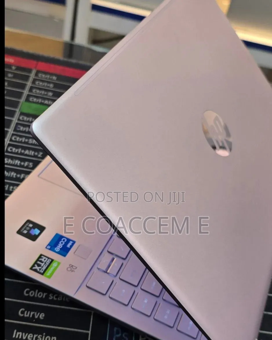 New Laptop HP 16GB Intel Core i5 SSD 512GB