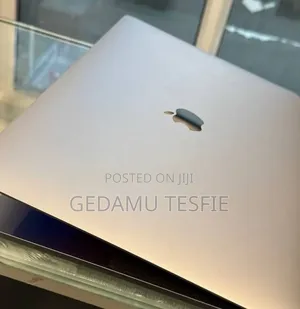 New Laptop Apple MacBook 2016 16GB Intel Core i7 SSD 256GB