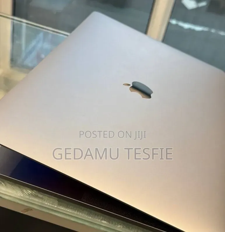 New Laptop Apple MacBook 2016 16GB Intel Core i7 SSD 256GB